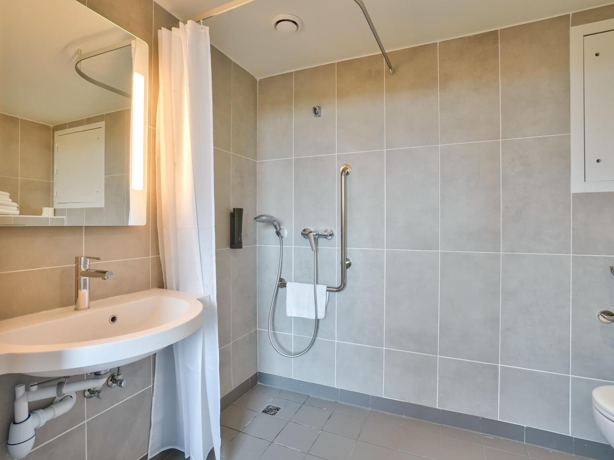 Hotel Paris Porte D'orleans 3*